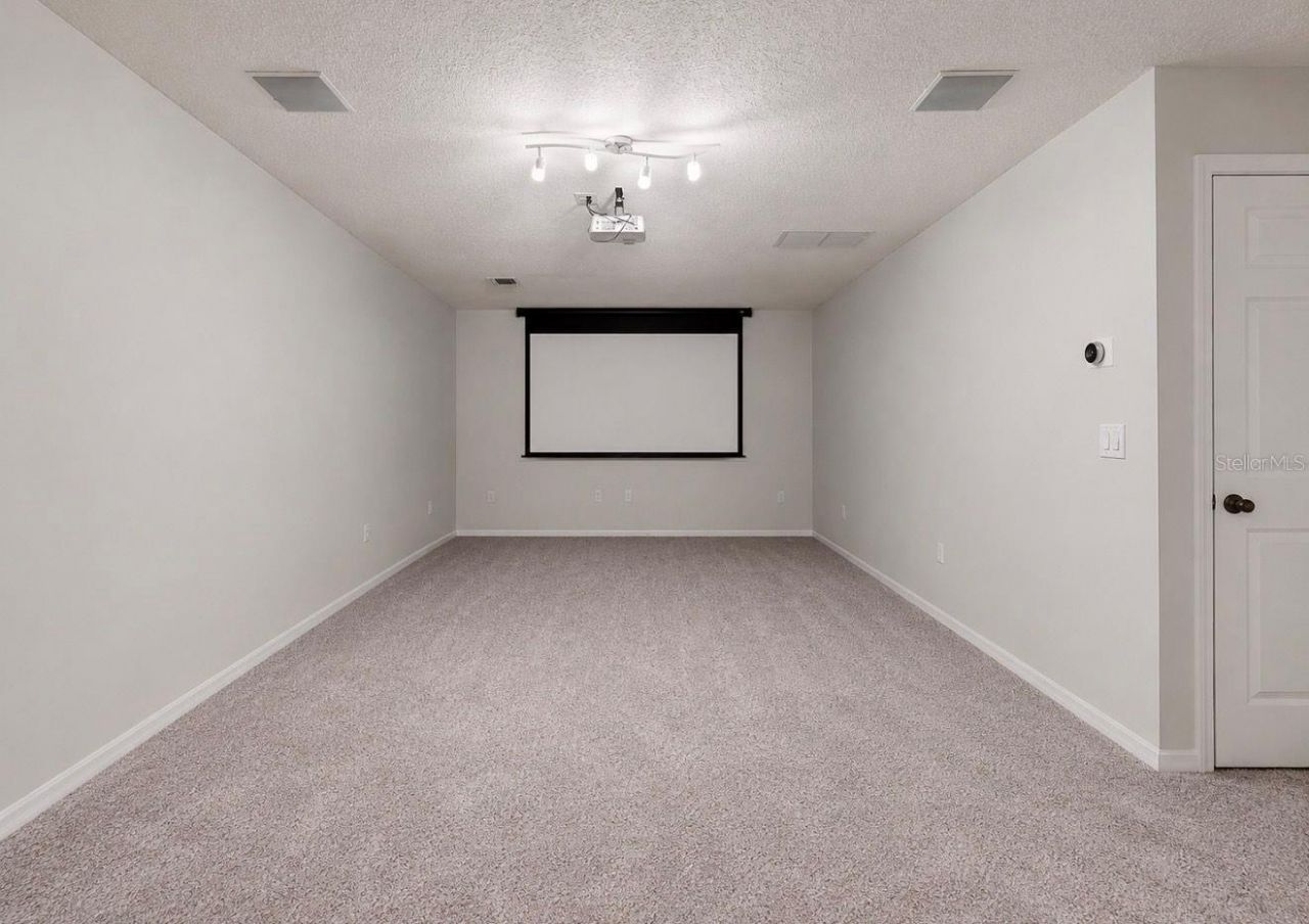 13101 Done Groven Drive, Dover, FL 33527 Photo