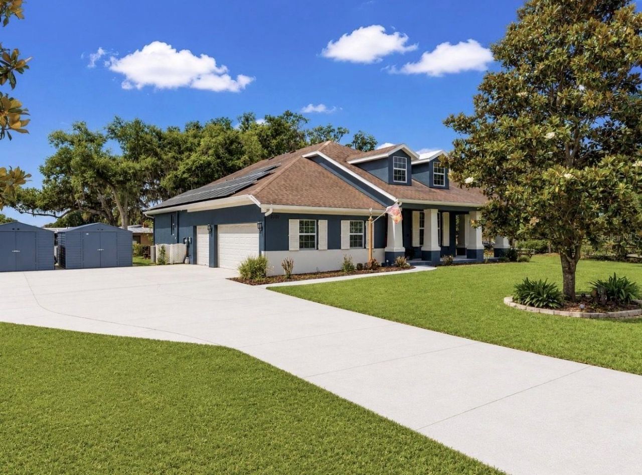 13101 Done Groven Drive, Dover, FL 33527 Photo