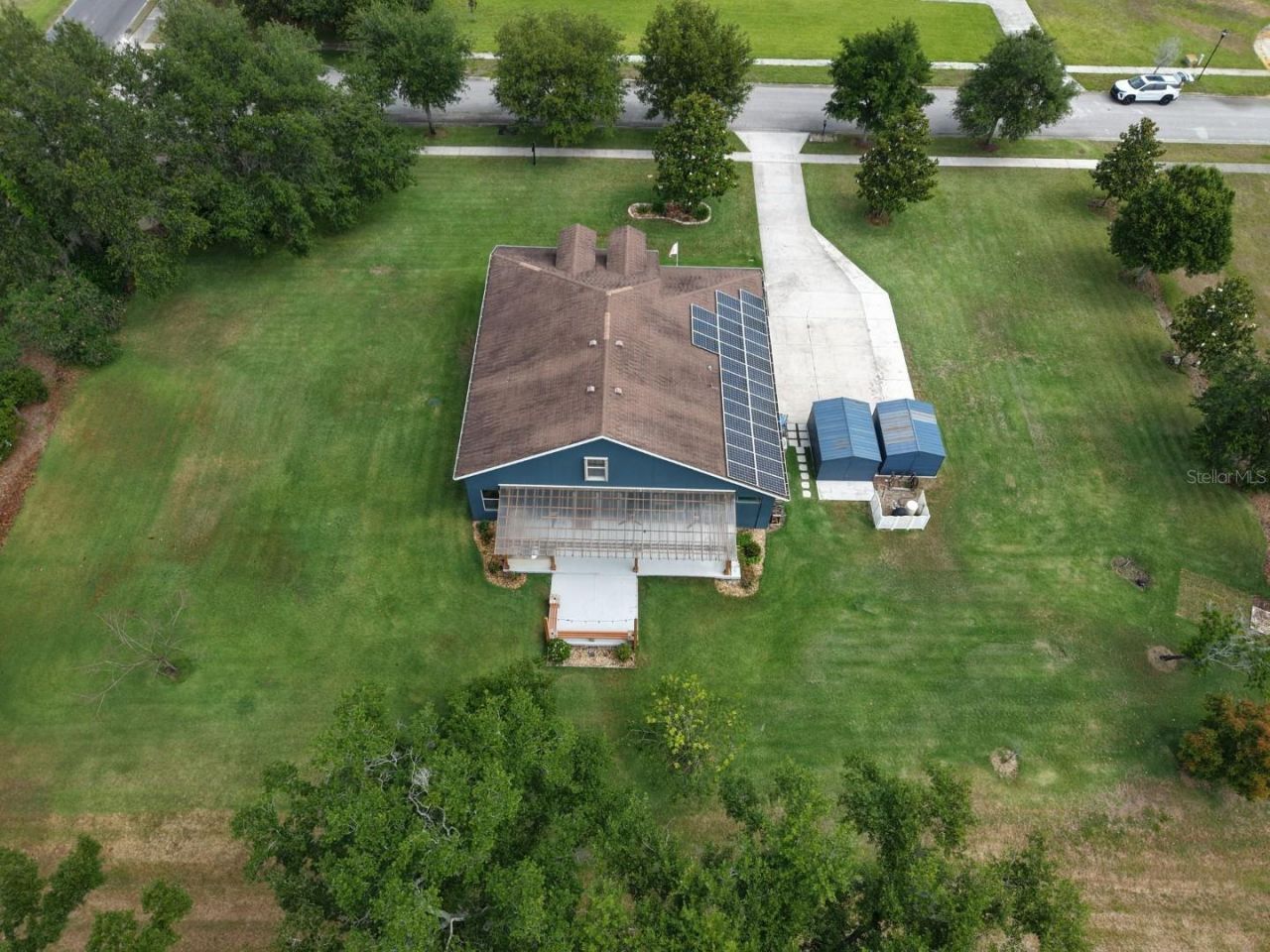 13101 Done Groven Drive, Dover, FL 33527 Photo