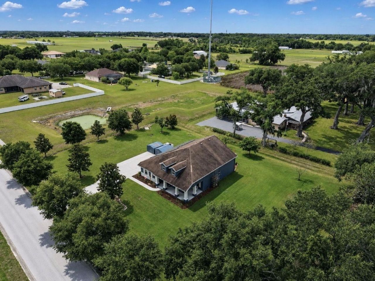 13101 Done Groven Drive, Dover, FL 33527 Photo