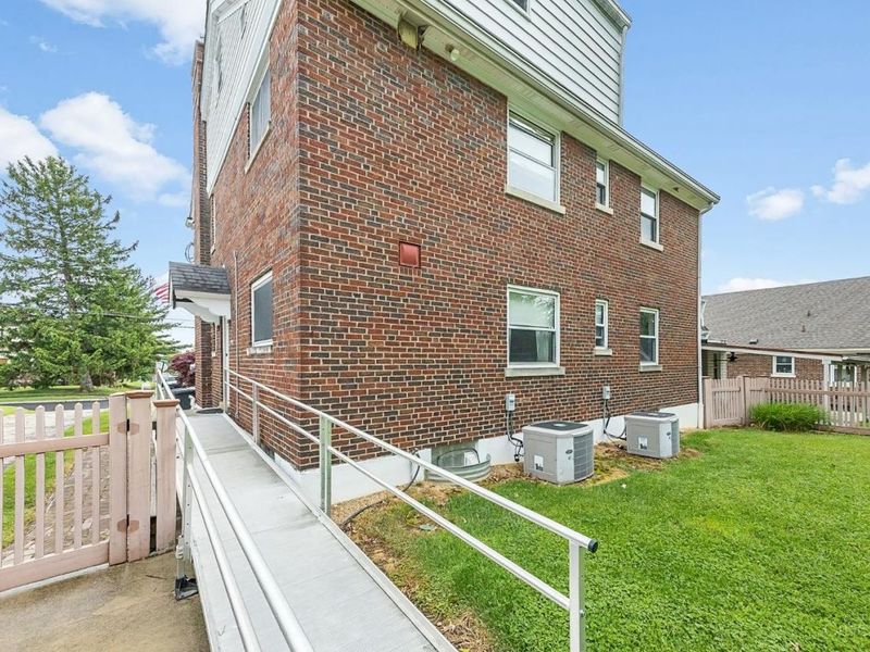 4138 Homelawn Avenue, Cheviot, OH 45211 Photo 4