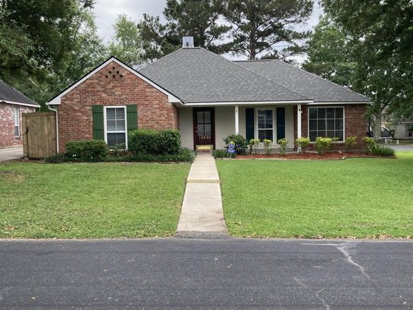18585 Lakefield Ave, Baton Rouge, LA 70817