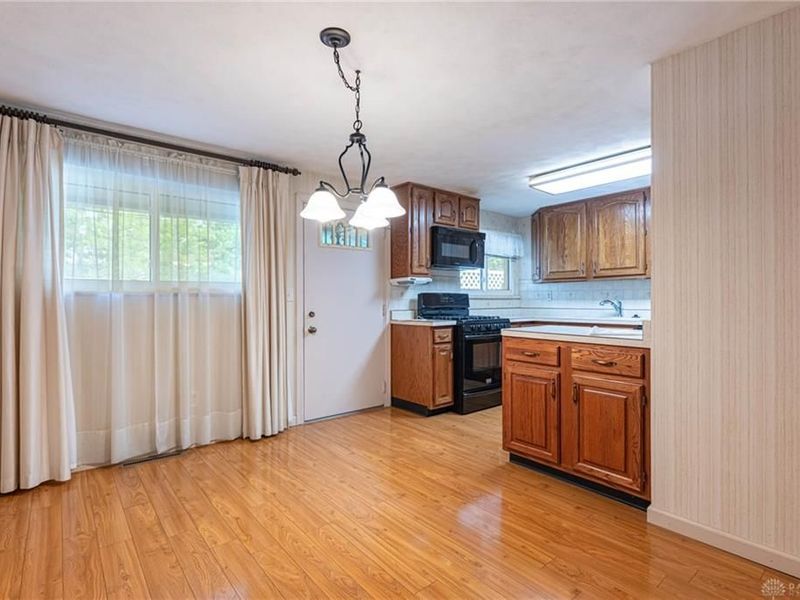 3785 Endover Road, Kettering, OH 45439 Photo 6