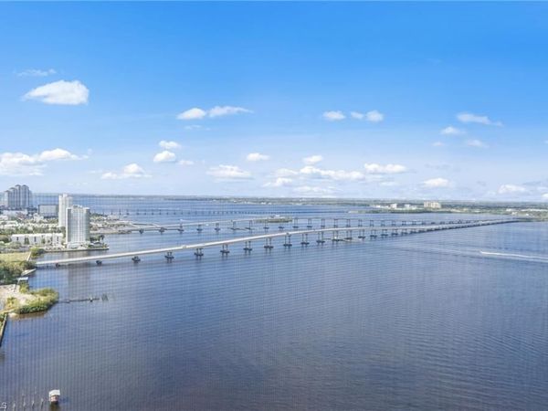 2743 1st ST, Unit 2703, FORT MYERS, FL 33916
