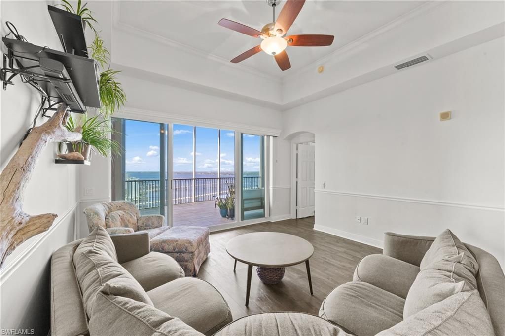 2743 1st St , Unit 2703, Fort Myers, FL 33916 Photo