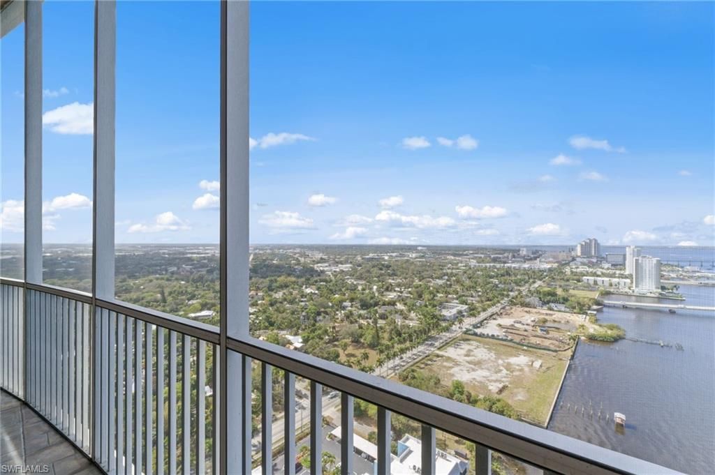 2743 1st St , Unit 2703, Fort Myers, FL 33916 Photo