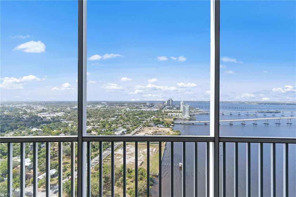 2743 1st St , Unit 2703, Fort Myers, FL 33916 Photo