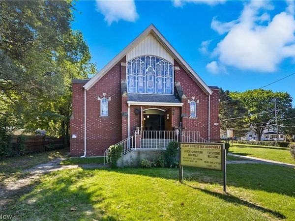 742 Johnston Street , Akron, OH 44306