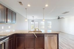 2220 S Trakand photo 4