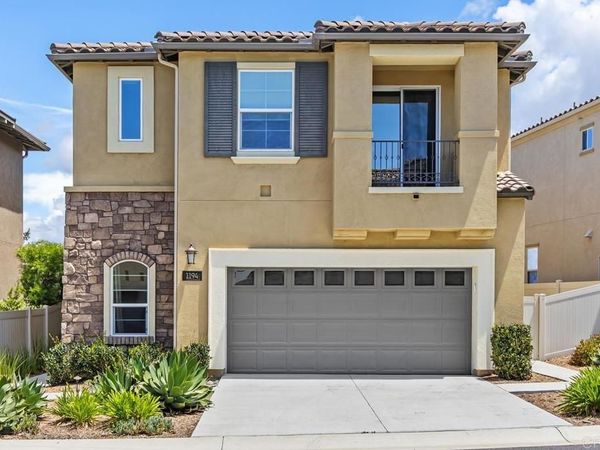 1194 Via Candelas, Oceanside, CA 92056