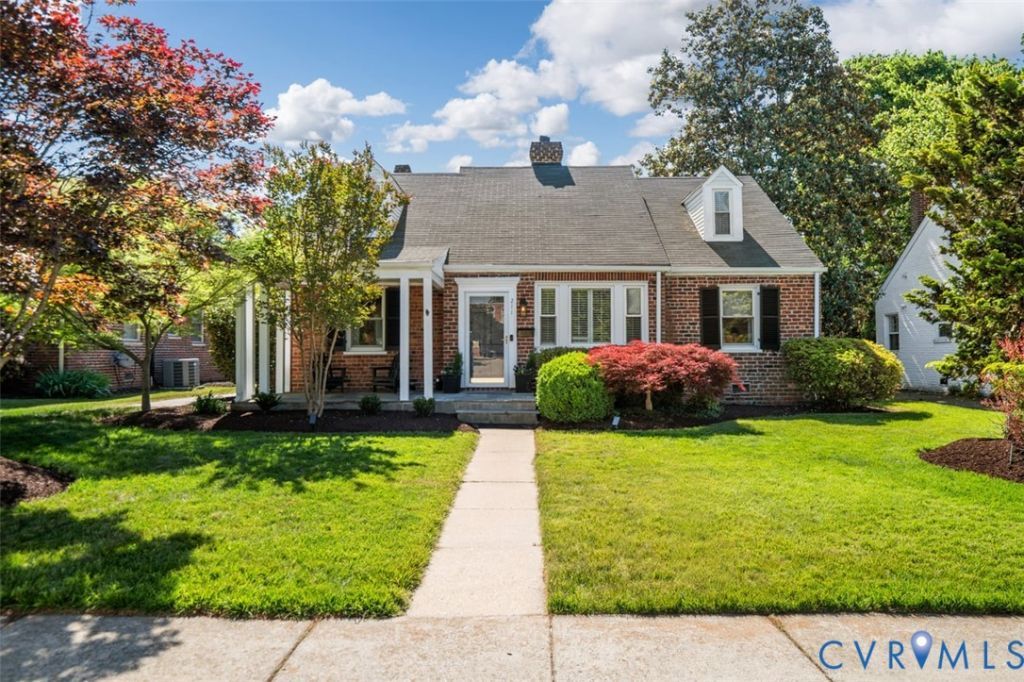 211 Commonwealth Avenue, Richmond, VA 23221 Main Photo