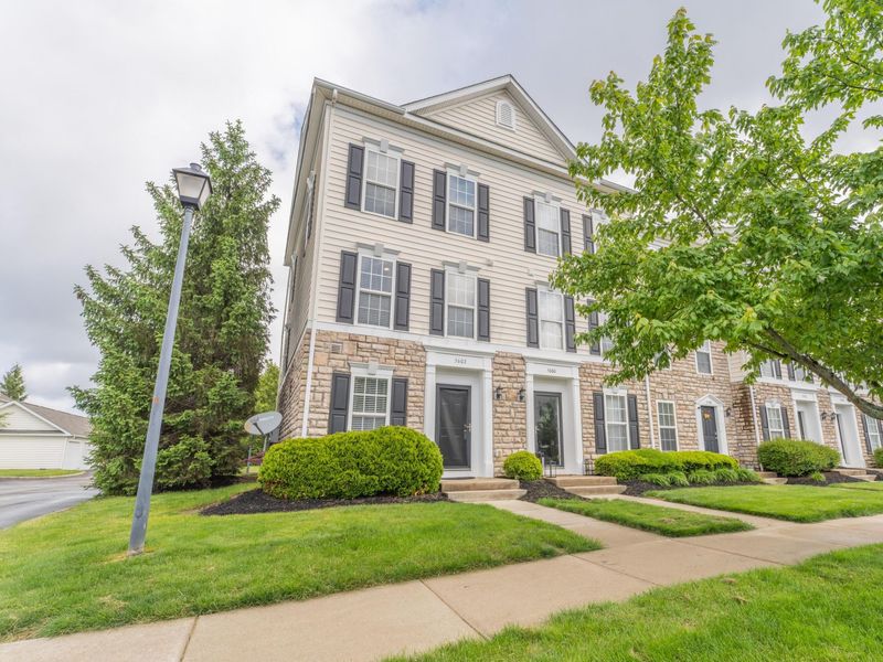 5602 Middle Falls St Street, Unit 51, Dublin, OH 43016 Photo 3