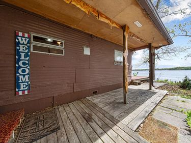 7008 Laura Lane, Saint Peter, MN 56082