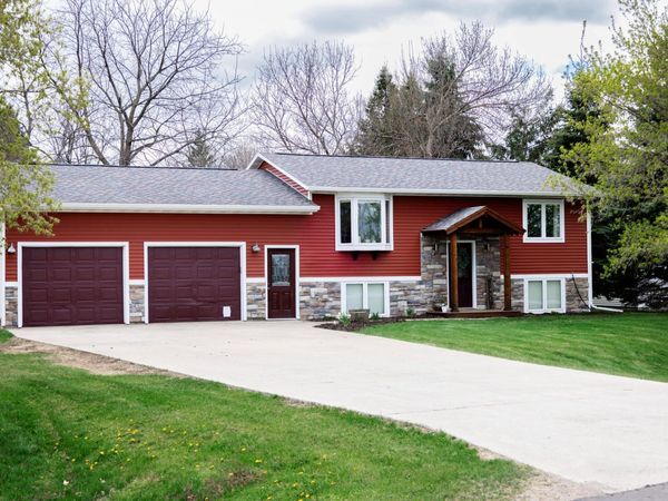 1312 Moorstone Drive NE, Alexandria, MN 56308