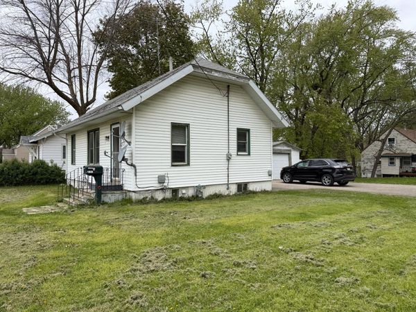 319 8th Street E, Albert Lea, MN 56007