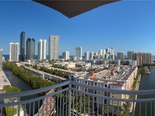 250 174th St, Unit 2004, Sunny Isles Beach, FL 33160