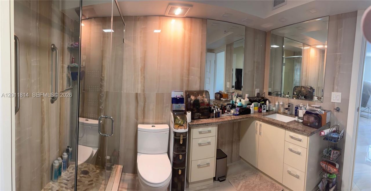 250 174th St, Unit 2004, Sunny Isles Beach, FL 33160 Photo
