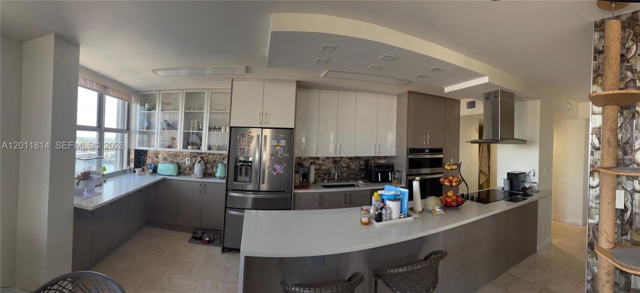 250 174th St, Unit 2004, Sunny Isles Beach, FL 33160 Photo