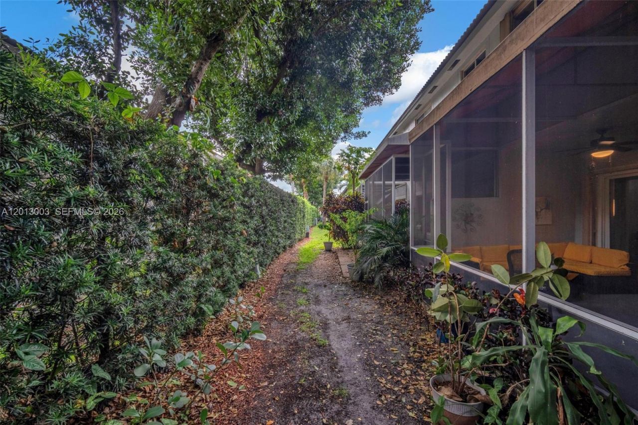 8327 Via Leonessa, Boca Raton, FL 33433 Photo