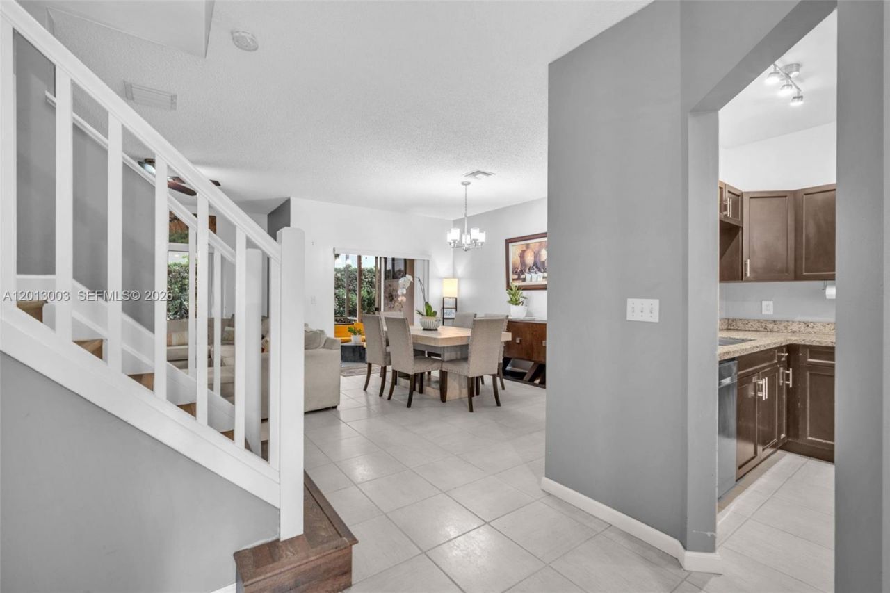 8327 Via Leonessa, Boca Raton, FL 33433 Photo