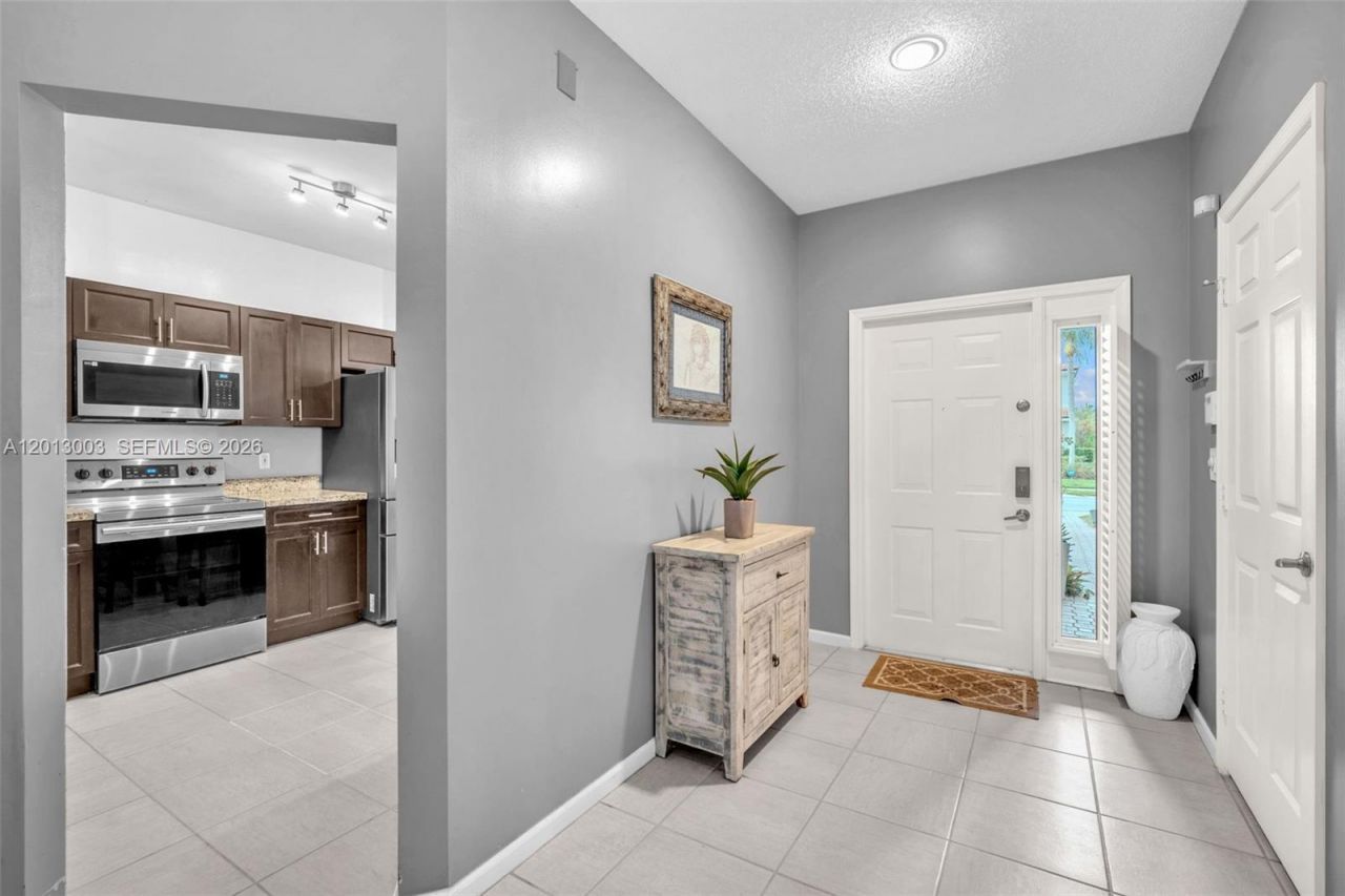 8327 Via Leonessa, Boca Raton, FL 33433 Photo