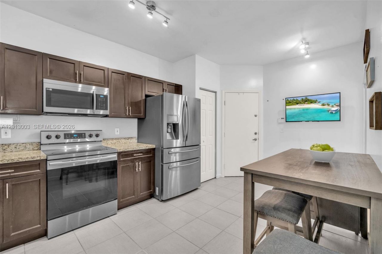 8327 Via Leonessa, Boca Raton, FL 33433 Photo