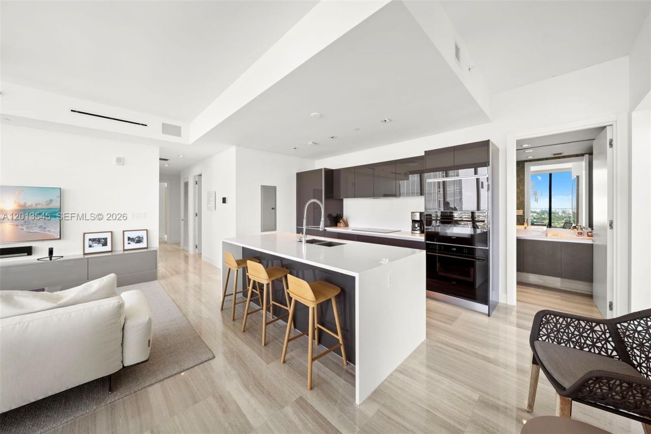 1451 Brickell Ave , Unit 4103, Miami, FL 33131 Photo
