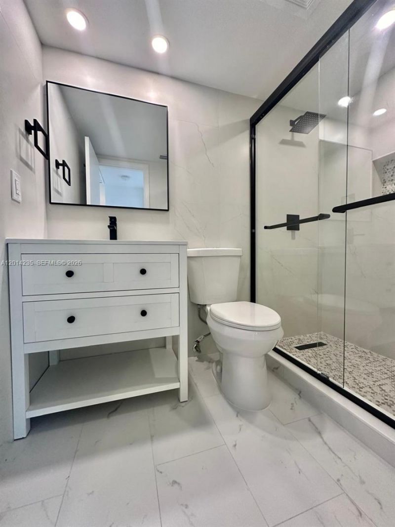21911 Lake Forest Cir , Unit 202, Boca Raton, FL 33433 Photo