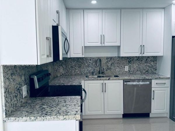 4200 Hillcrest Dr , Unit 503, Hollywood, FL 33021