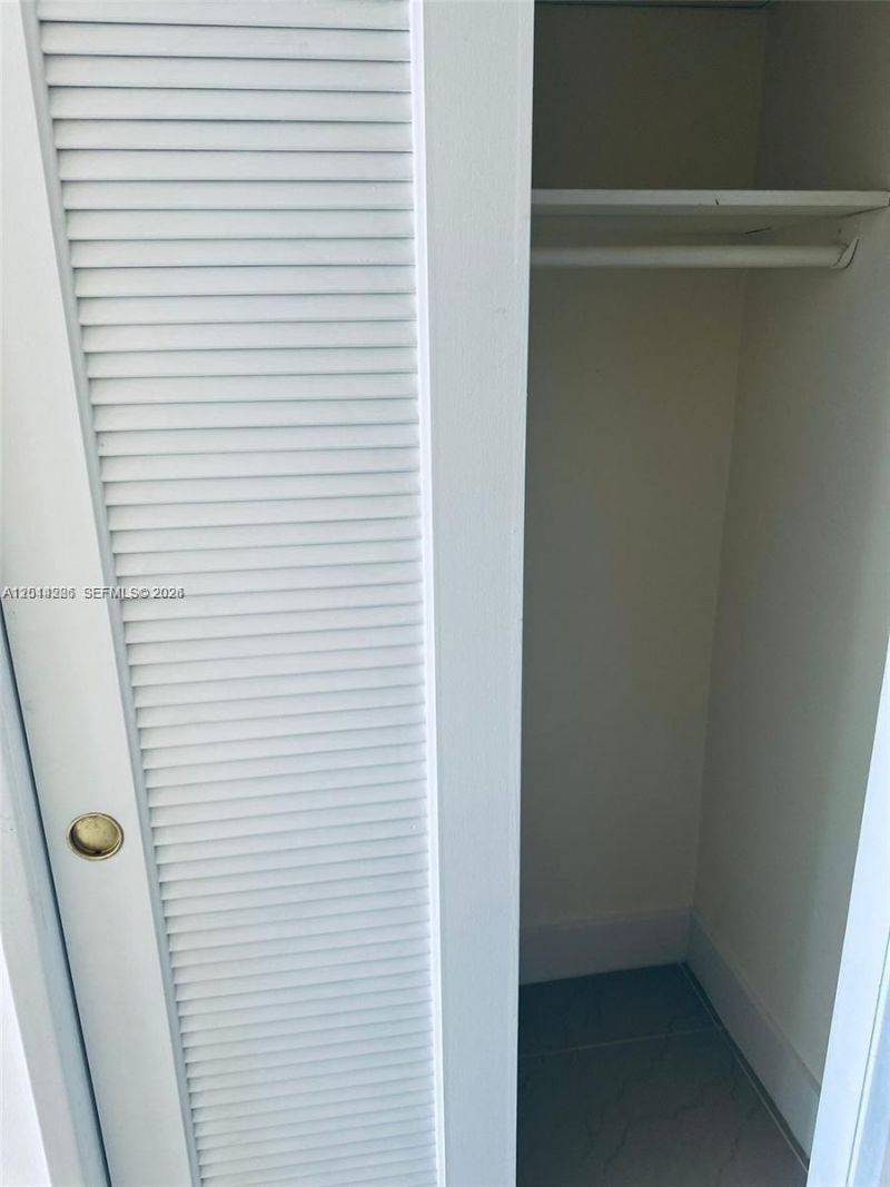 4200 Hillcrest Dr , Unit 503, Hollywood, FL 33021 Photo