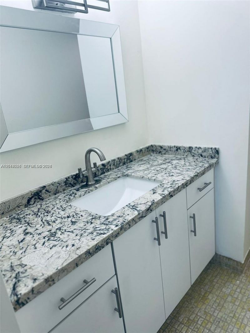 4200 Hillcrest Dr , Unit 503, Hollywood, FL 33021 Photo
