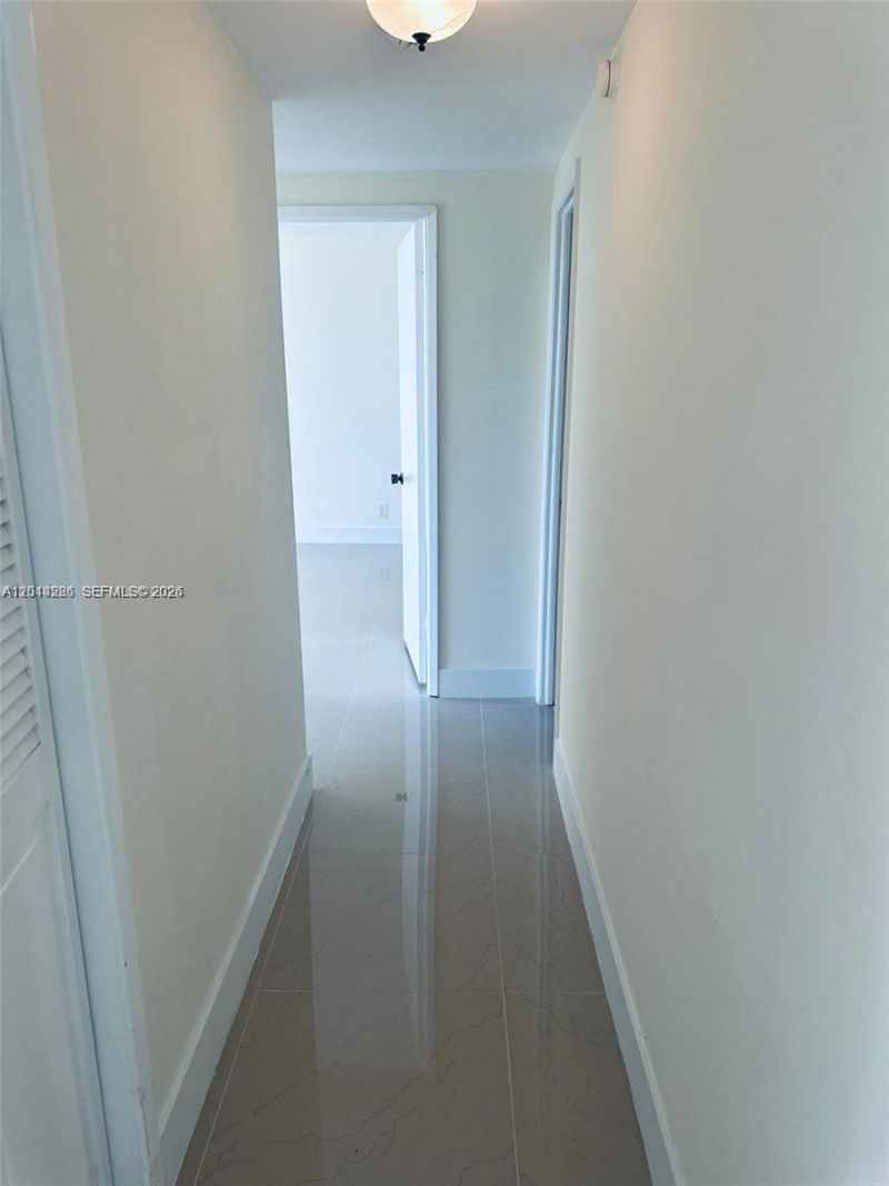 4200 Hillcrest Dr , Unit 503, Hollywood, FL 33021 Photo