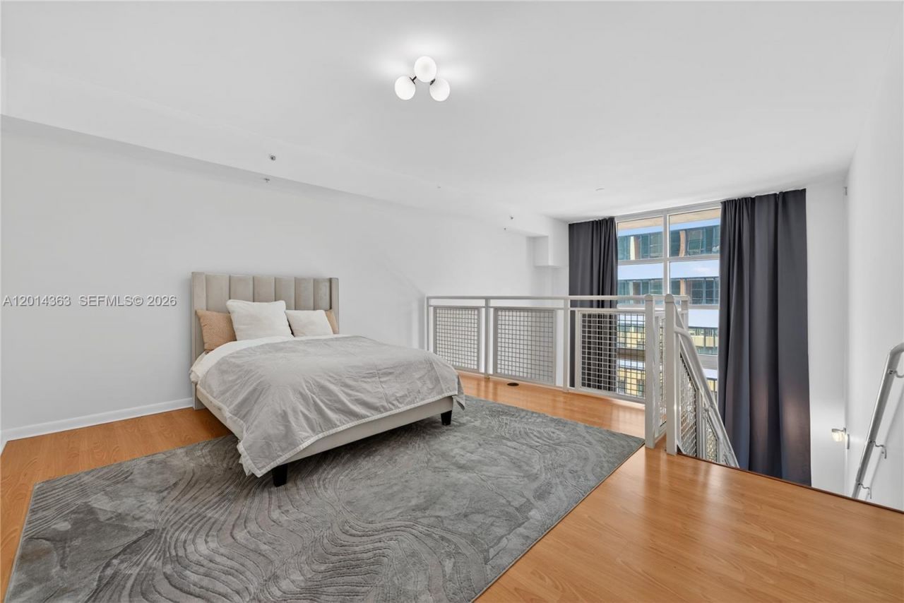 253 NE 2nd St , Unit 424, Miami, FL 33132 Photo