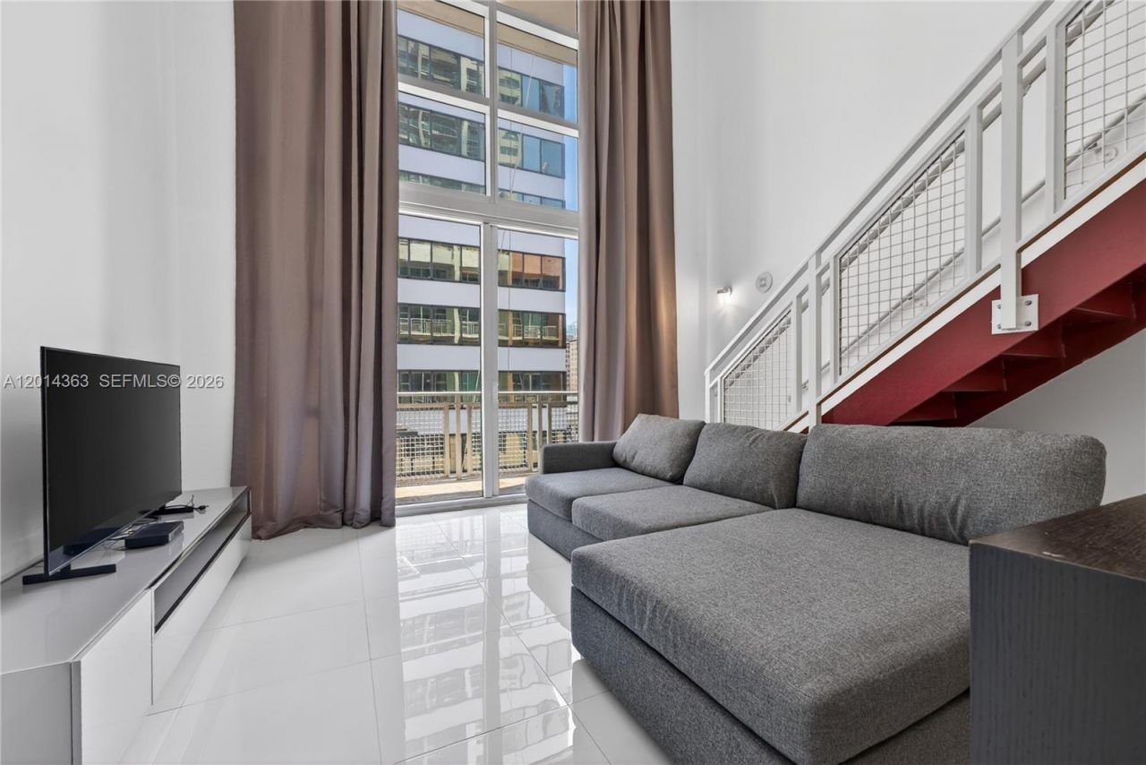 253 NE 2nd St , Unit 424, Miami, FL 33132 Photo