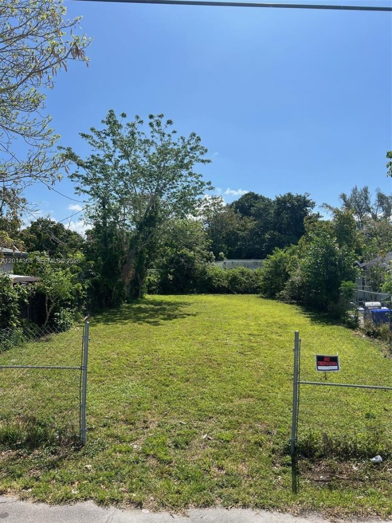3033 NW 8th Ave , Miami, FL 33127 Photo