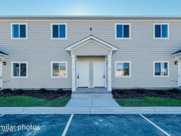 650 Cedar Point Boulevard, Unit F4, Cedar Point, NC 28584