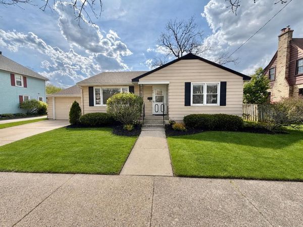 20 Ringold Street, Janesville, WI 53545