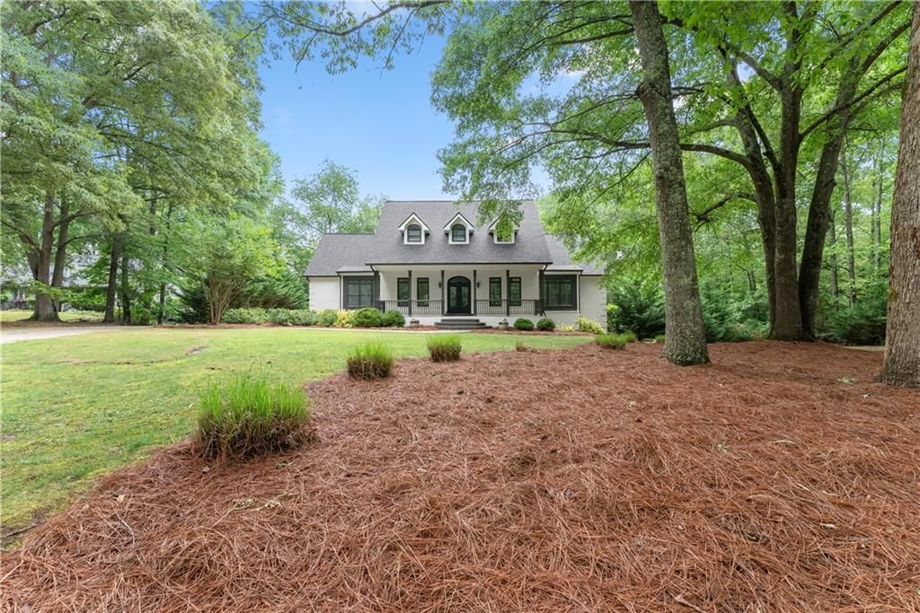 5094 Meadowbrook Circle, Suwanee, GA 30024 Main Photo