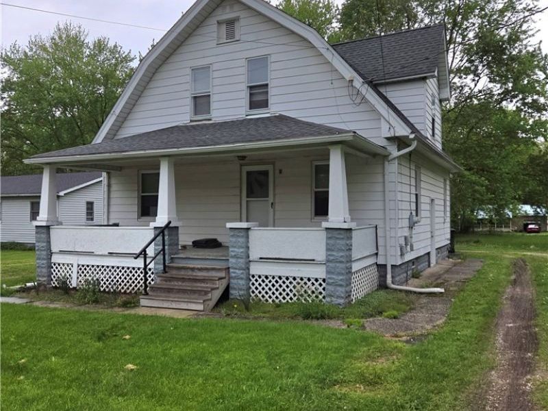 719 Ticknor Avenue, Newton Falls, OH 44444 Photo 2