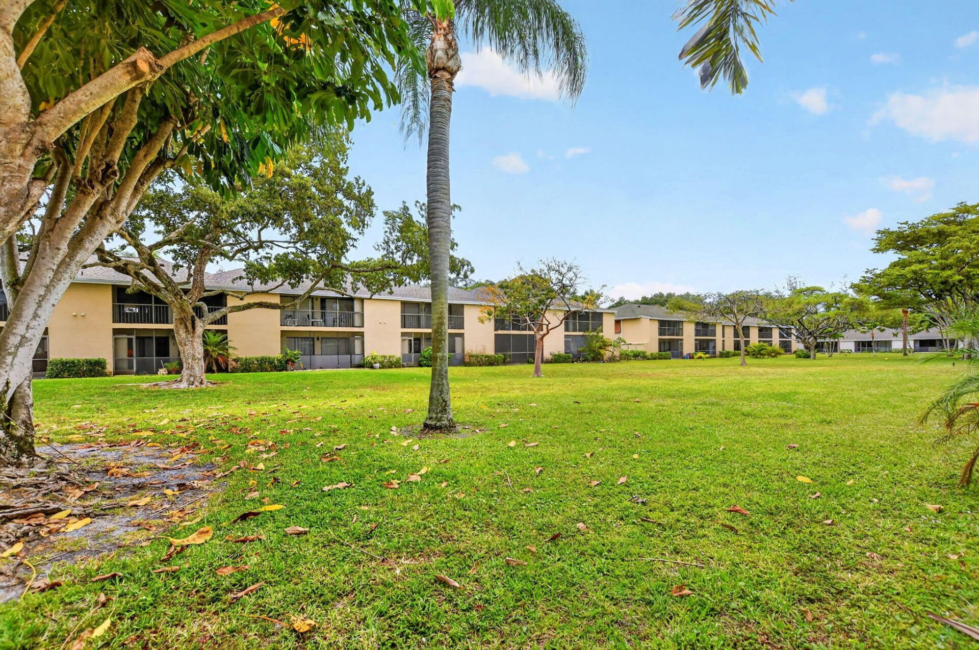 3939 NE 5th Avenue, Unit C102, Boca Raton, FL 33431 Photo