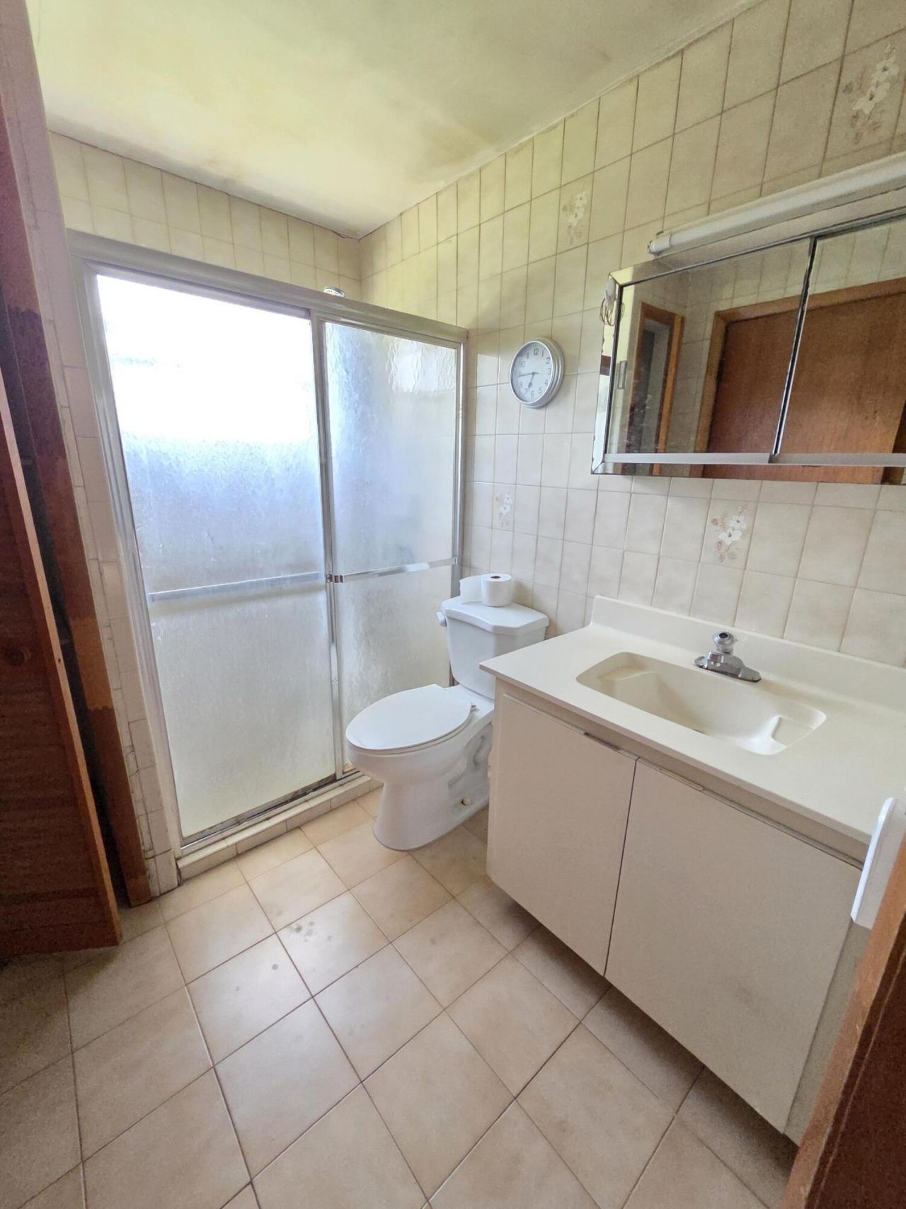6495 W 2nd Court, Hialeah, FL 33012 Photo