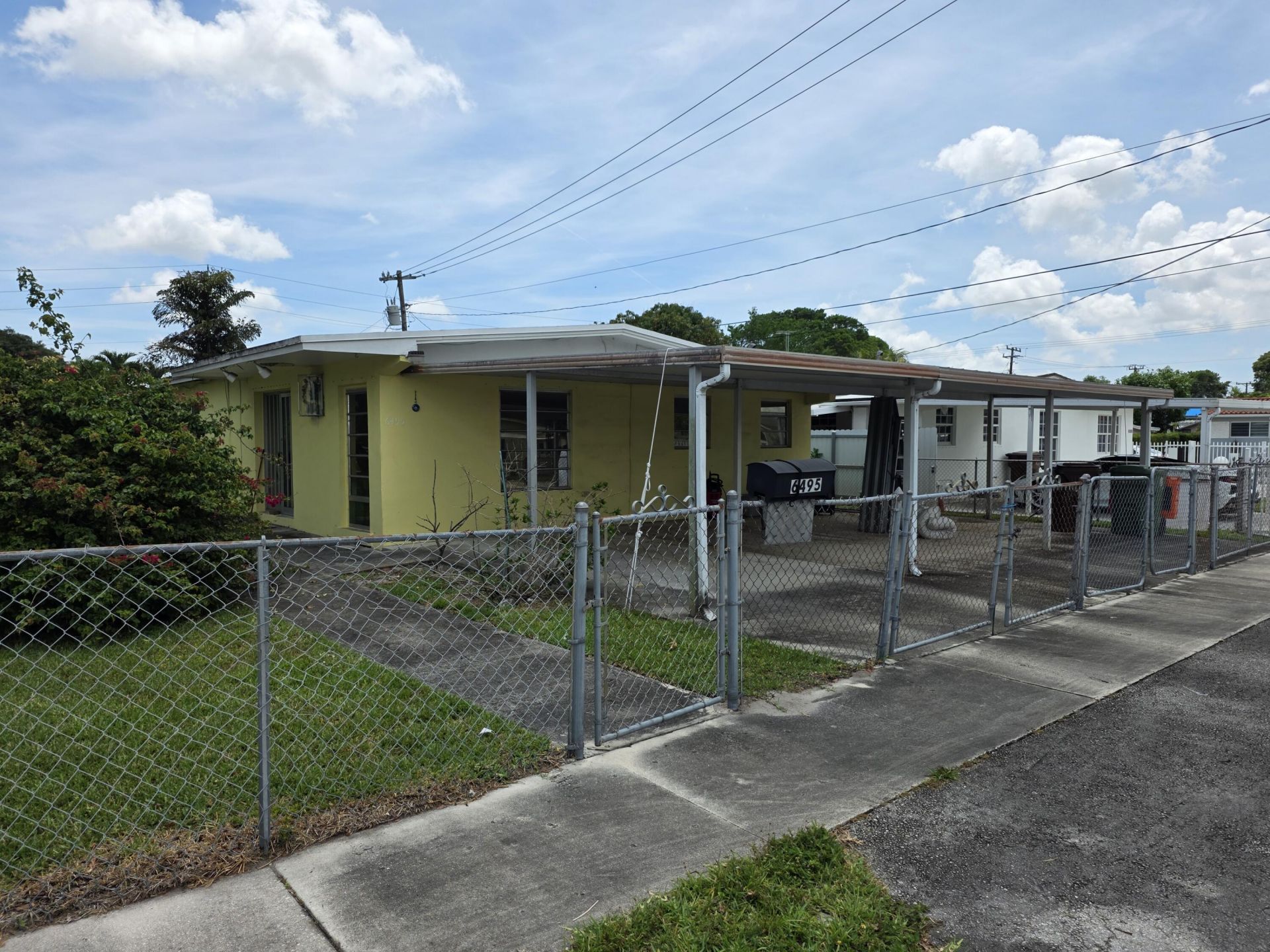 6495 W 2nd Court, Hialeah, FL 33012 Photo