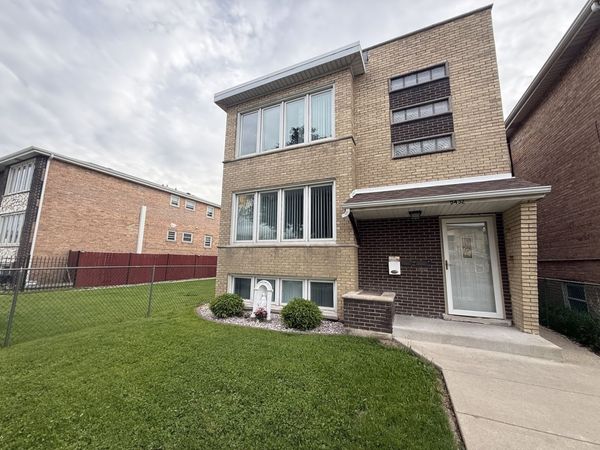 5432 S Kilbourn Avenue , Chicago, IL 60632