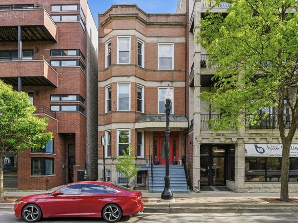 1929 W IRVING PARK Road , Unit 2, Chicago, IL 60613