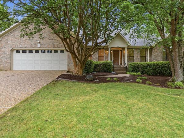 14001 Longtree Drive, Little Rock, AR 72212