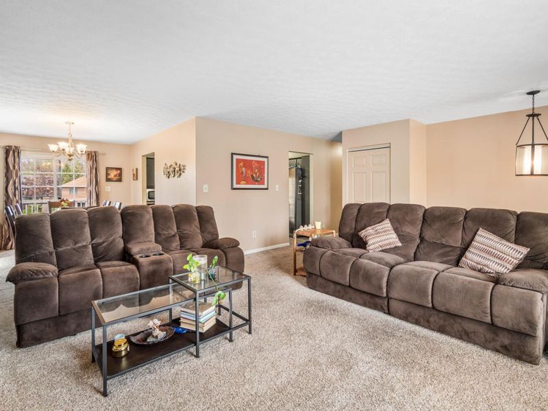 321 Allanhurst Avenue, Vandalia, OH 45377 Photo 7