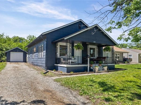520 N Cherry Street, Ottawa, KS 66067