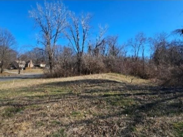 18729 E 13th Terrace Court, Independence, MO 64056
