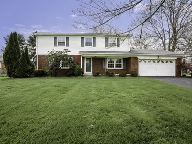 128 Ravenwood Road, Versailles, KY 40383