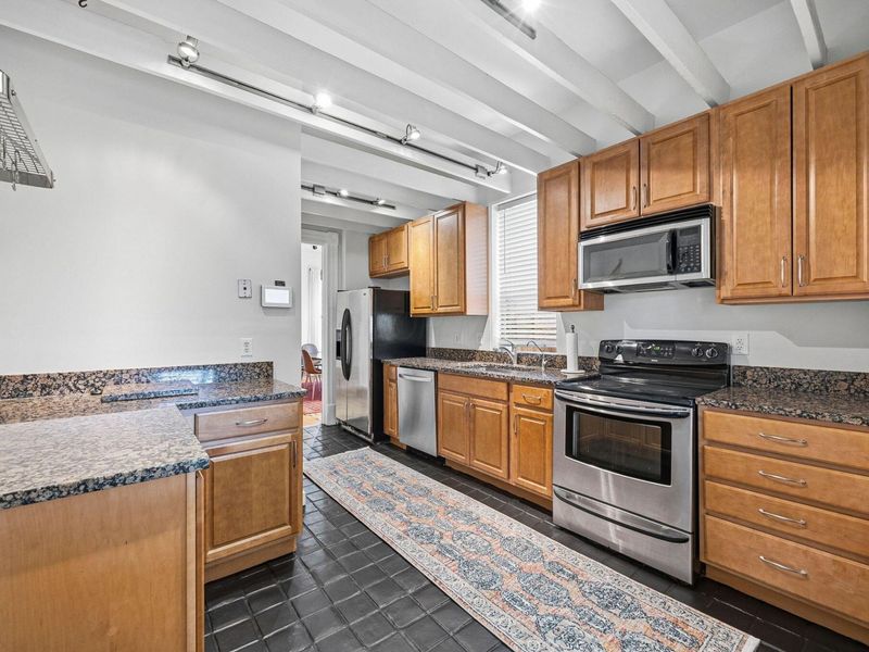 39 Clark Place, Columbus, OH 43201 Photo 15